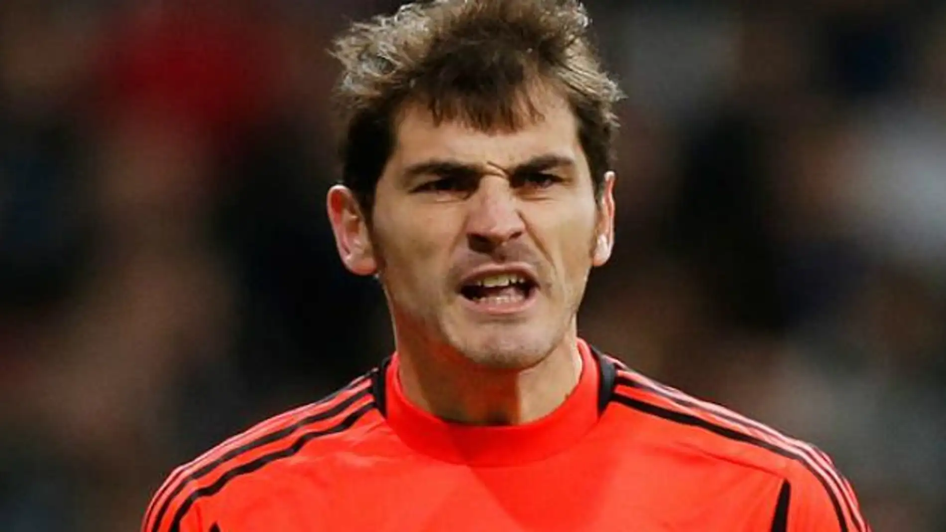 Iker Casillas muy enfadado