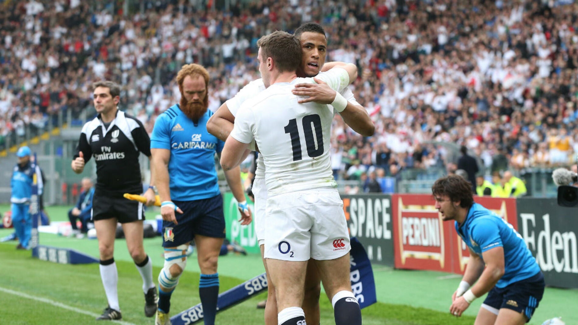 Ford celebra el primer ensayo ante Italia