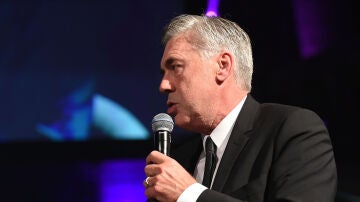 Carlo Ancelotti durante una charla