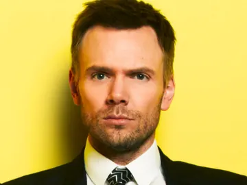 Joel McHale protagoniza 'The Great Indoors' Joel McHale protagoniza 'The Great Indoors'