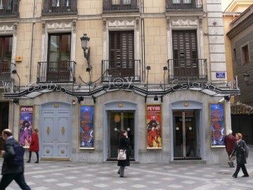 Fachada de la discoteca, situada en el centro de la capital