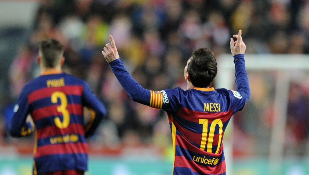 Messi alcanza los 300 goles con el Barcelona