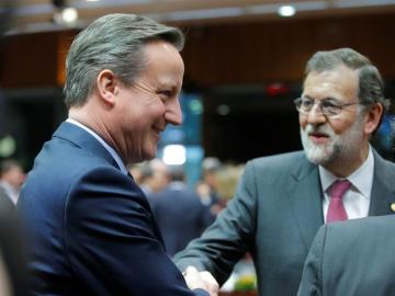 Rajoy le dice a Cameron que lo más probable es que haya elecciones