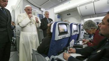 El Papa durante su vuelta a Roma
