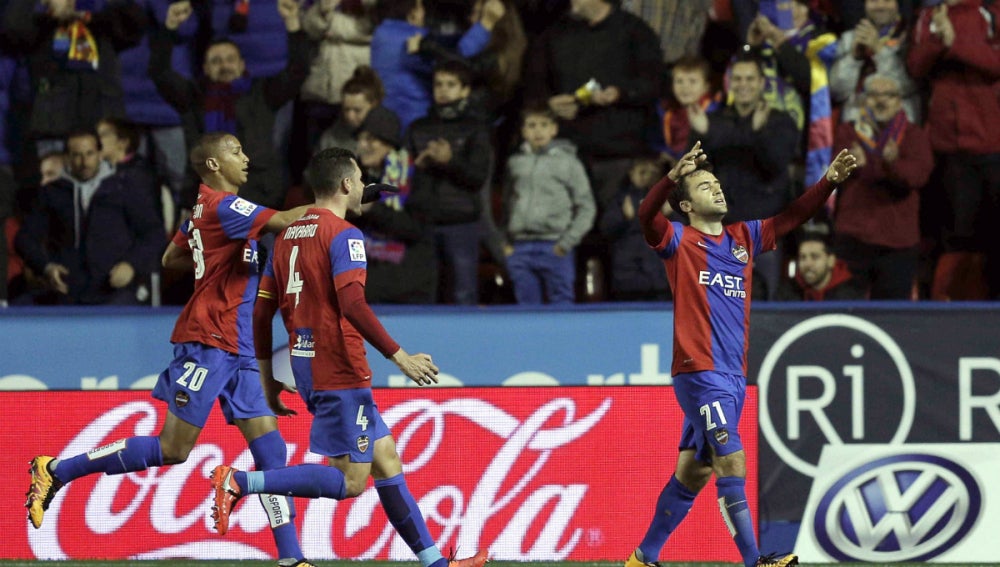 Giuseppe Rossi celebra su gol contra el Getafe