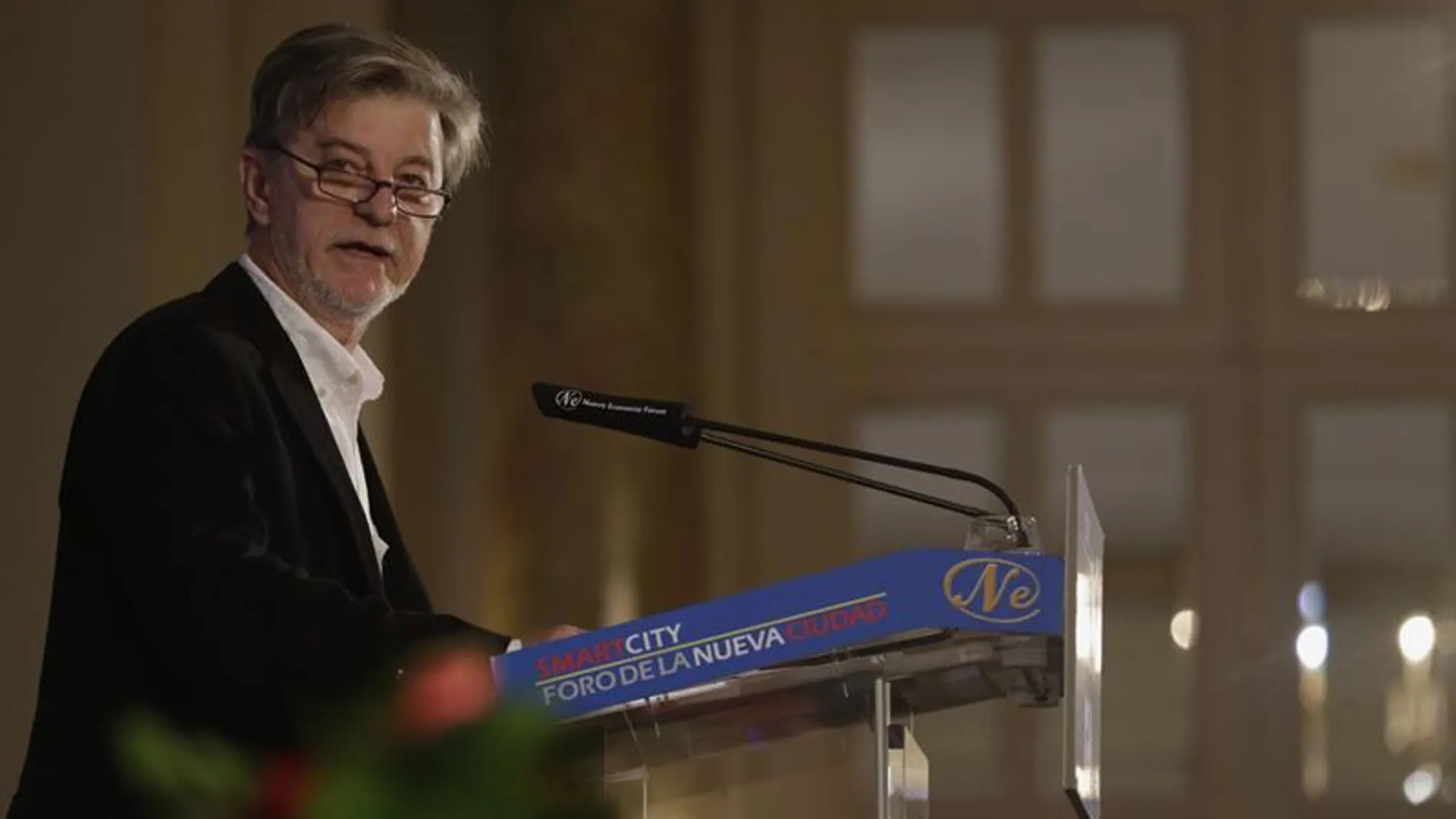 Pedro Santisteve durante el encuentro de Nueva Economía Fórum Pedro Santisteve durante el encuentro de Nueva Economía Fórum