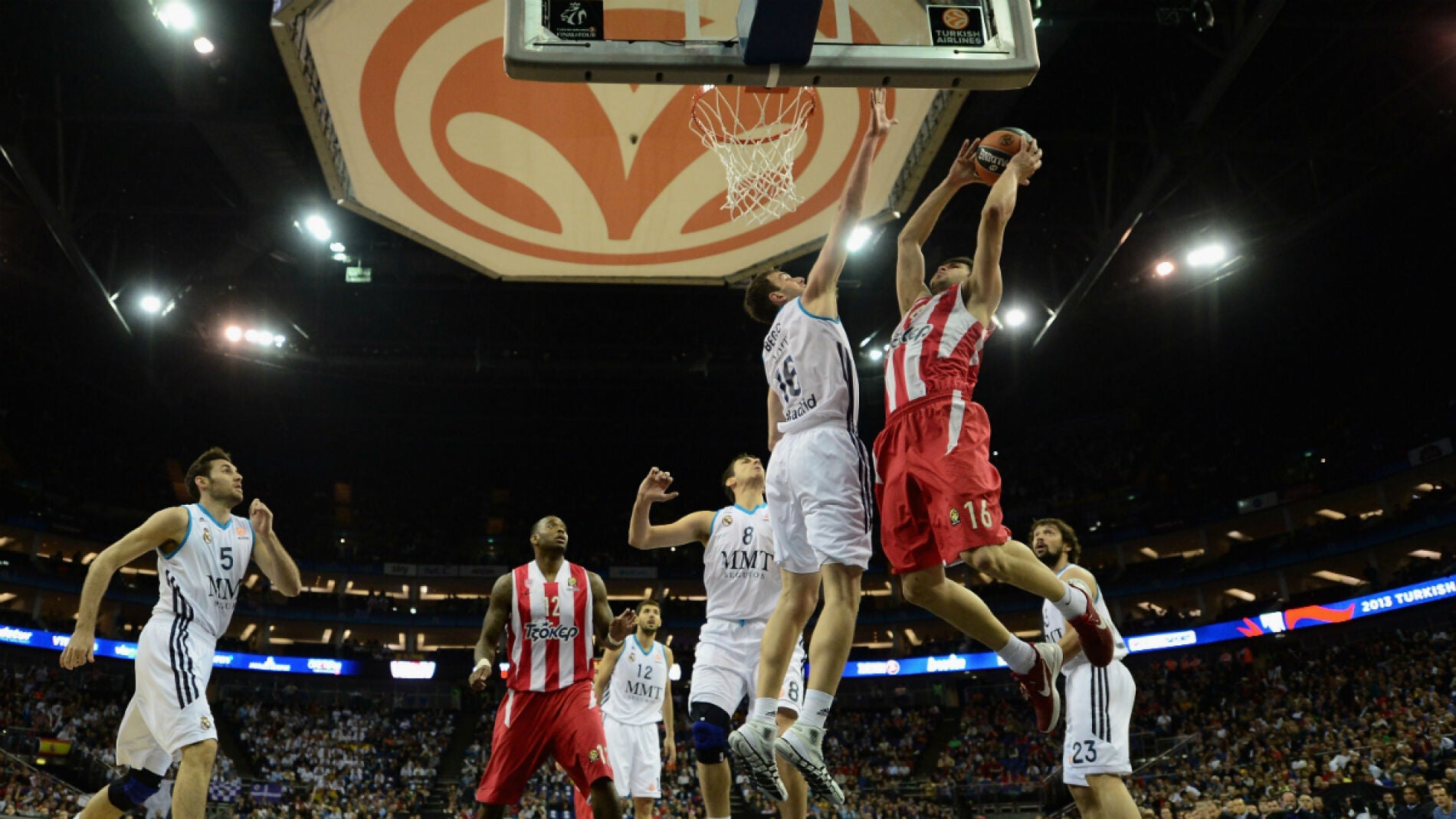 Imagen de la Final Four del a&ntilde;o 2013 disputada entre el Olympiacos y el Real Madrid