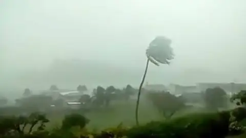 Fiyi declara la emergencia total ante la llegada del ciclón más potente de su historia Fiyi declara la emergencia total ante la llegada del ciclón más potente de su historia