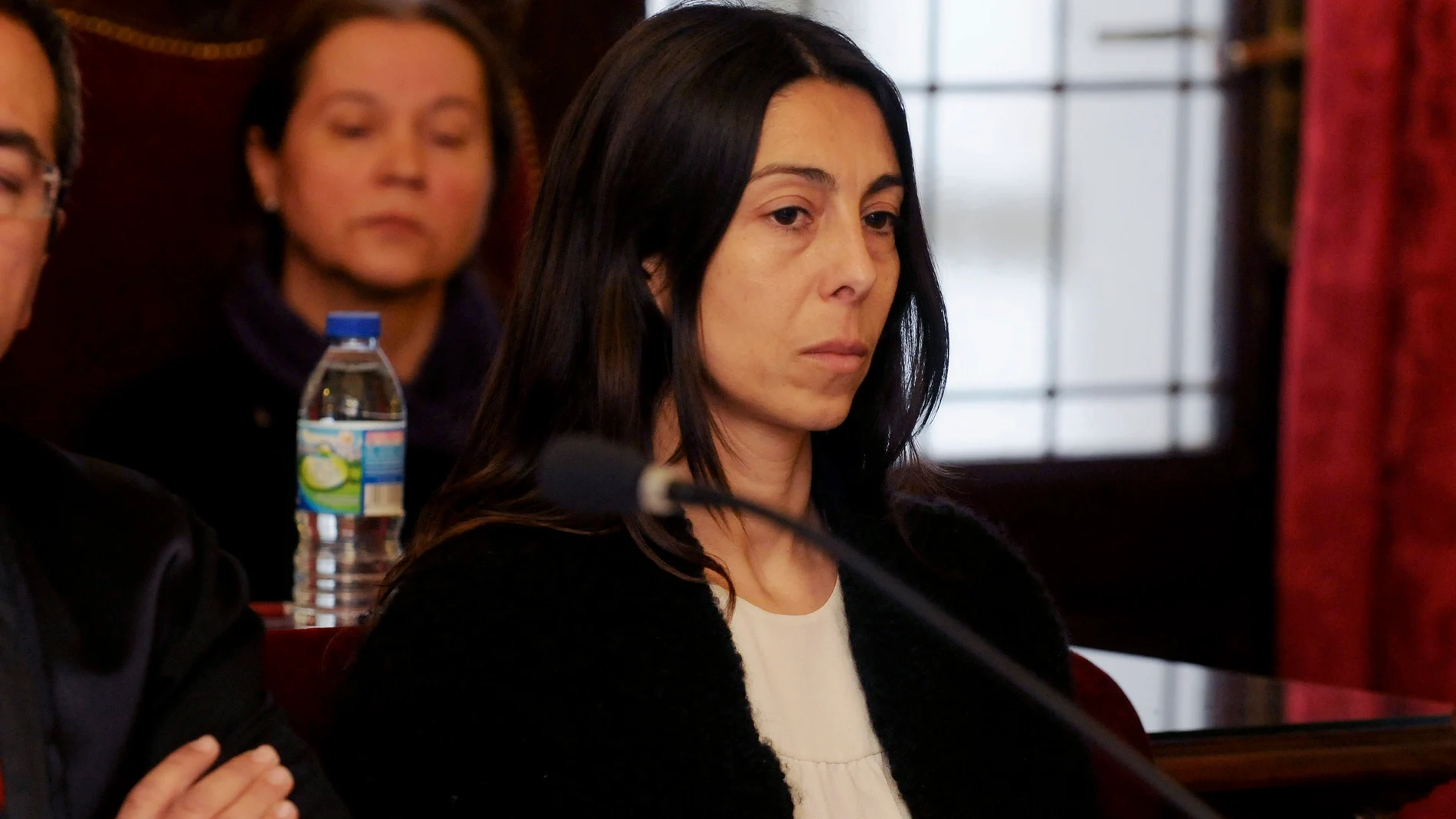 La acusada y policía local, Raquel Gago La acusada y policía local, Raquel Gago