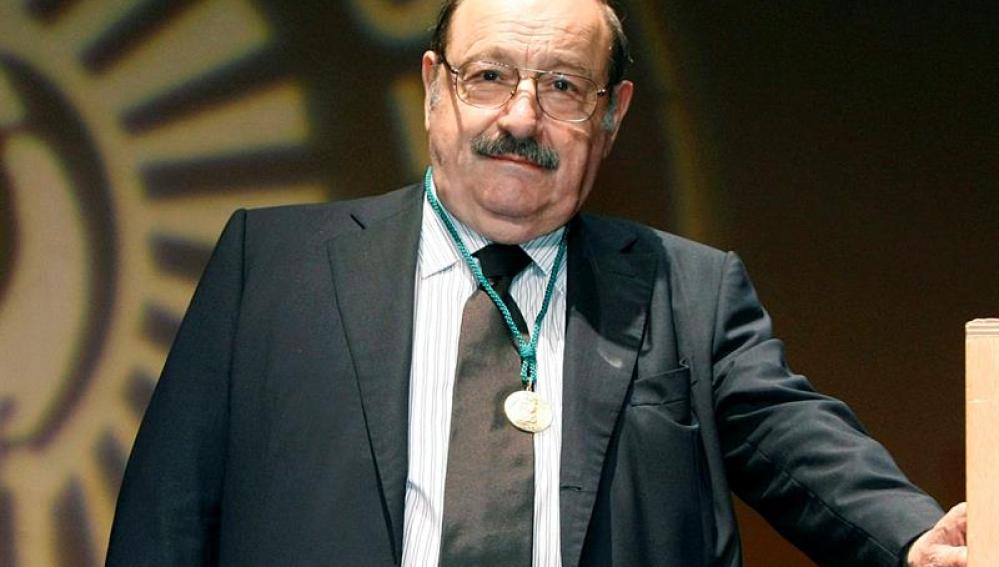El escritor Umberto Eco
