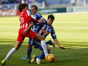 Momento del partido entre el Alavés y el Almería Momento del partido entre el Alavés y el Almería