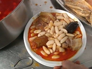 Fabada asturiana y sus ingredientes Fabada asturiana y sus ingredientes