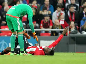 Iñaki Williams cae lesionado ante la Real Sociedad Iñaki Williams cae lesionado ante la Real Sociedad