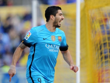 Luis Suárez celebra su gol ante Las Palmas