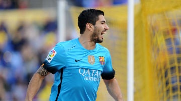 Luis Suárez celebra su gol ante Las Palmas