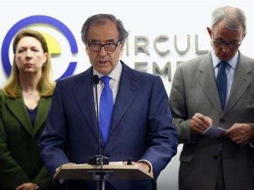 Presentación del manifiesto 'Por un Gobierno estable. El turno de la política'