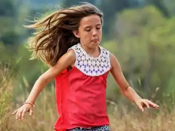 La pequeña Kiera Larsen La pequeña Kiera Larsen