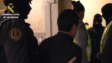 El juez envía a prisión a los tres detenidos por reclutar jóvenes para la yihad