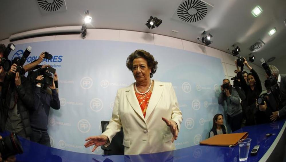 Rita Barberá en rueda de prensa