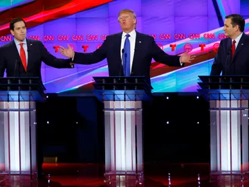Donald Trump, entre Marco Rubio y Ted Cruz Donald Trump, entre Marco Rubio y Ted Cruz