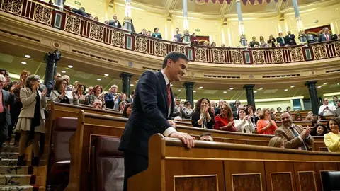 Pedro Sánchez en su bancada del Congreso Pedro Sánchez en su bancada del Congreso