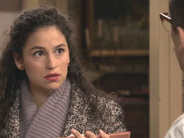 Carmen fue readmitida en la universidad gracias a Mariano Lasalle Carmen fue readmitida en la universidad gracias a Mariano Lasalle