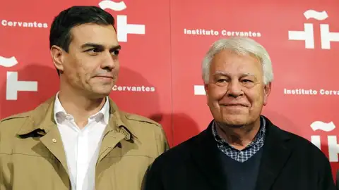 Felipe González y Pedro Sánchez Felipe González y Pedro Sánchez