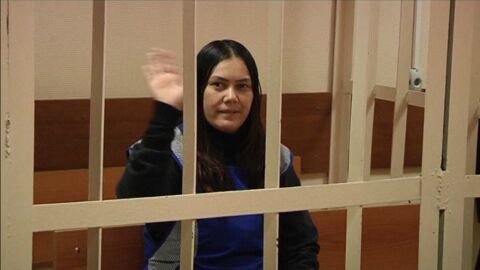 La mujer que decapit&oacute; a una ni&ntilde;a en Mosc&uacute; dice que Al&aacute; se lo orden&oacute;