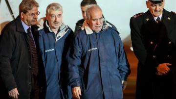 El canciller italiano Paolo Gentiloni recibe a los secuestrados