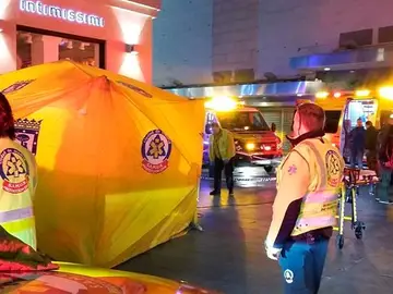 Un hospital de campaña montado en la Puerta del Sol Un hospital de campaña montado en la Puerta del Sol