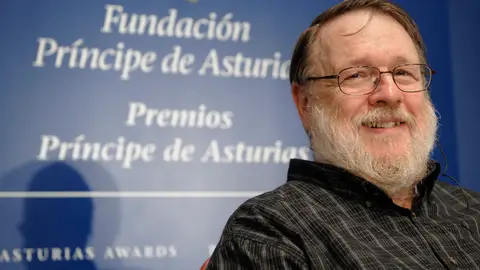 Fallece el padre del correo electrónico Raymond Tomlinson Fallece el padre del correo electrónico Raymond Tomlinson