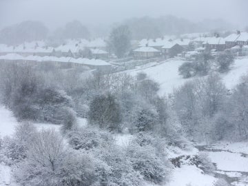 Una manta de nieve cubre Inglaterra (07-03-2016)