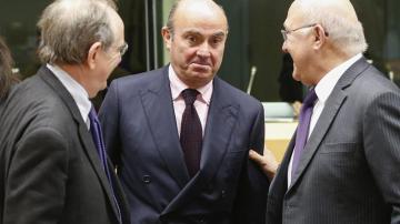 Luis de Guindos durante una reunión en Bruselas