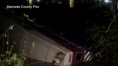 Nueve heridos al descarrilar un tren en California (EEUU)