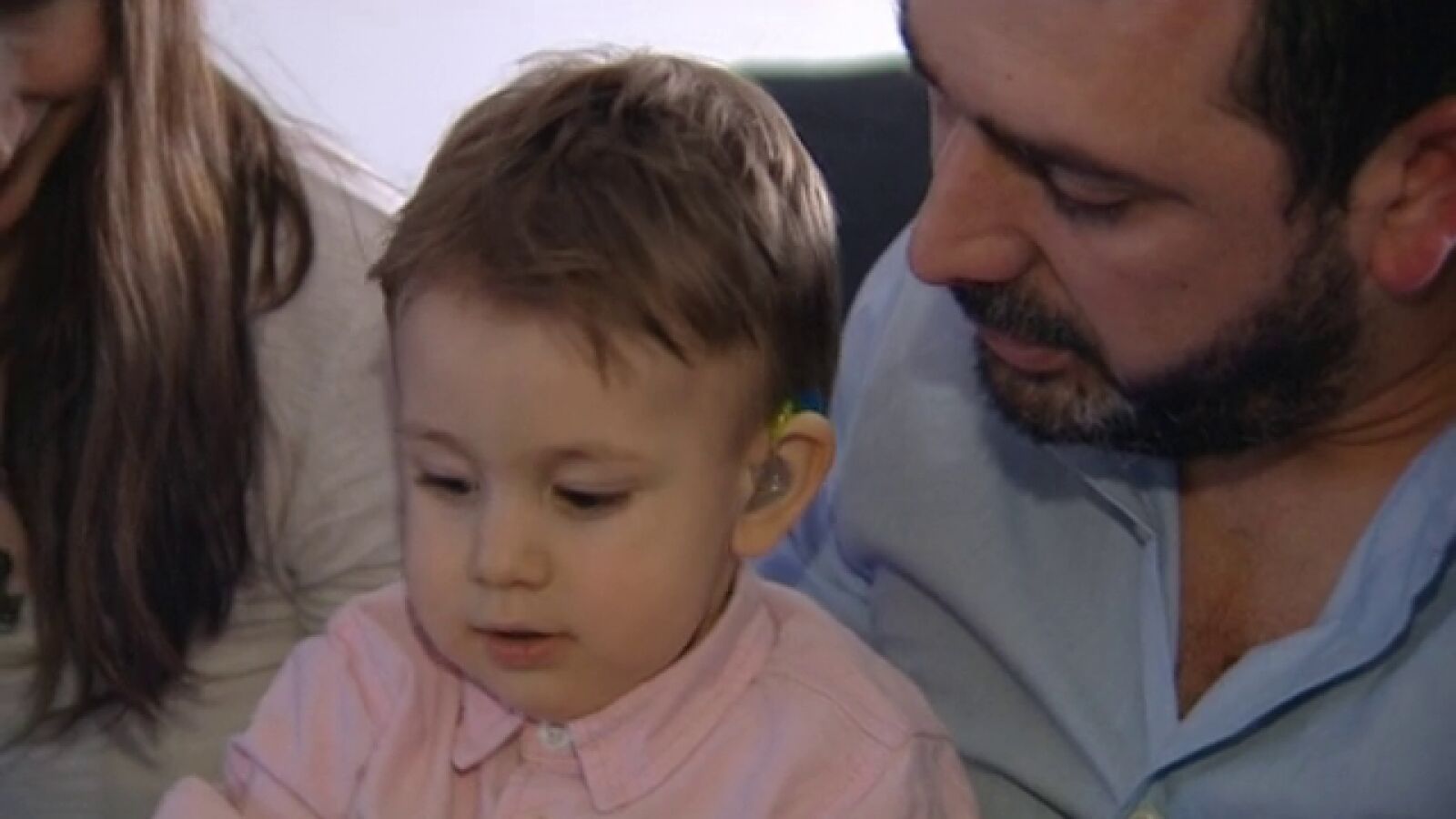 La historia de Izan, el pequeño que tras dos años conectado a la diálisis ha recibido un riñón