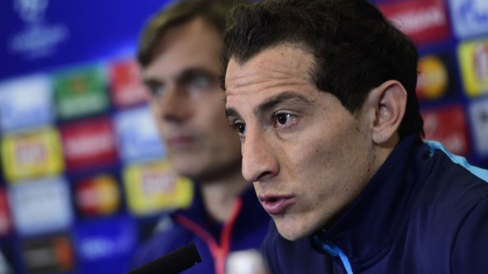 Andr&eacute;s Guardado, en rueda de prensa