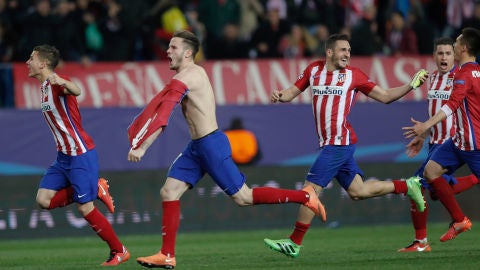 Los jugadores rojiblancos, euf&oacute;ricos tras clasificarse para cuartos