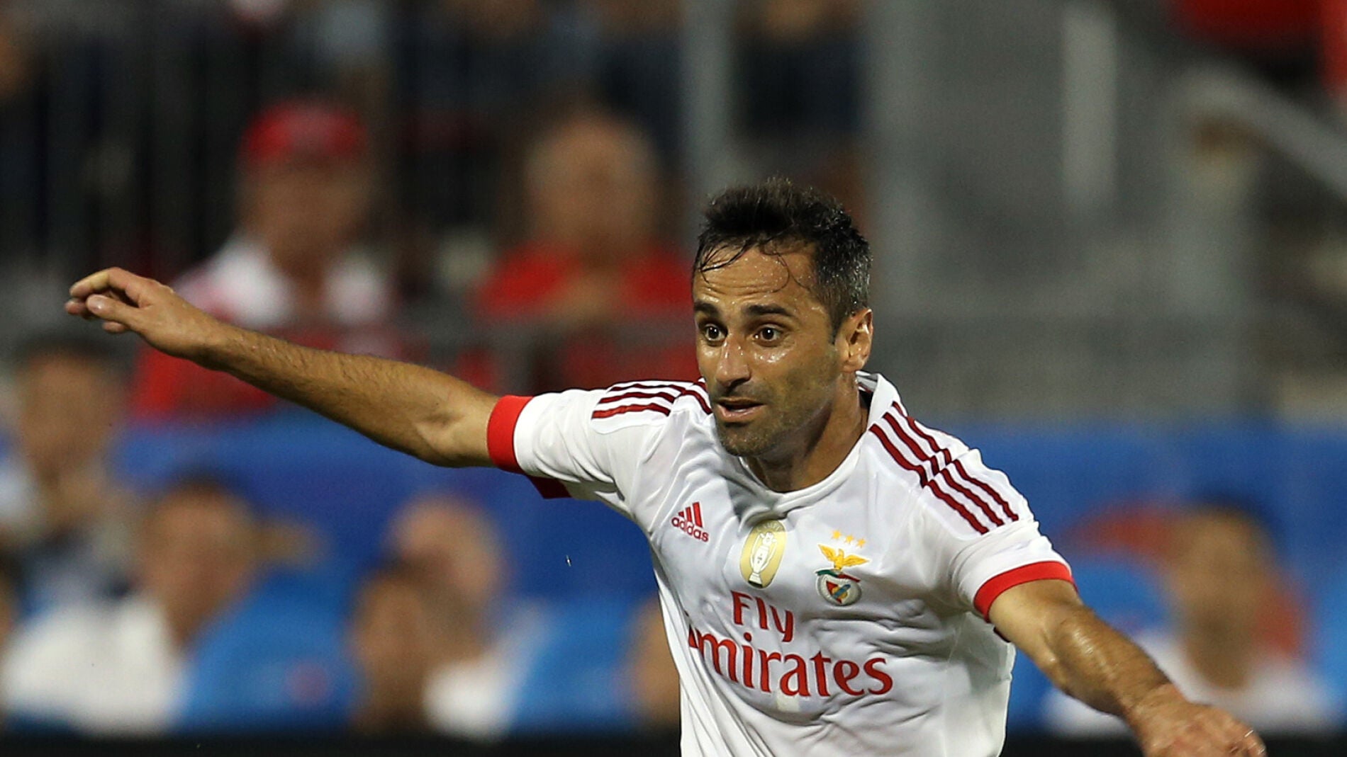 Jonas, encabeza la lucha por la Bota de Oro