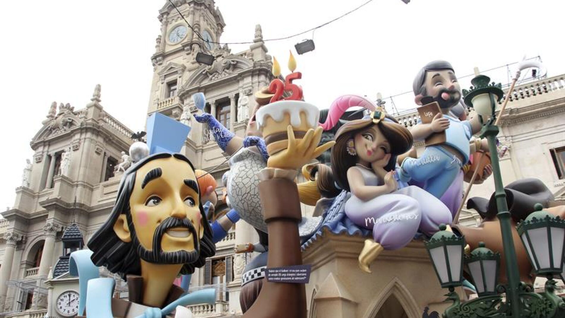 La plant&agrave; de las fallas infantiles enciende la mecha para el inicio de Fallas
