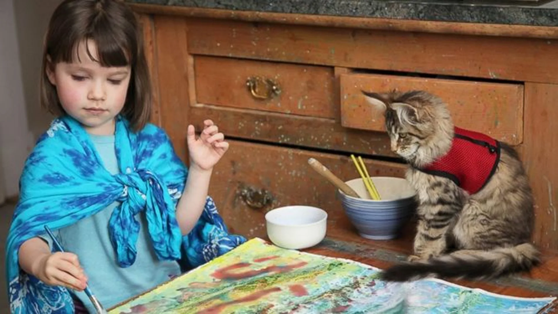 Thula, la gata que cambió la vida de una niña con autismo 