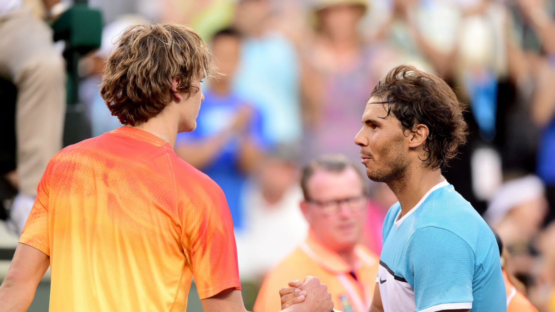 Nadal saluda a Zverev tras el partido