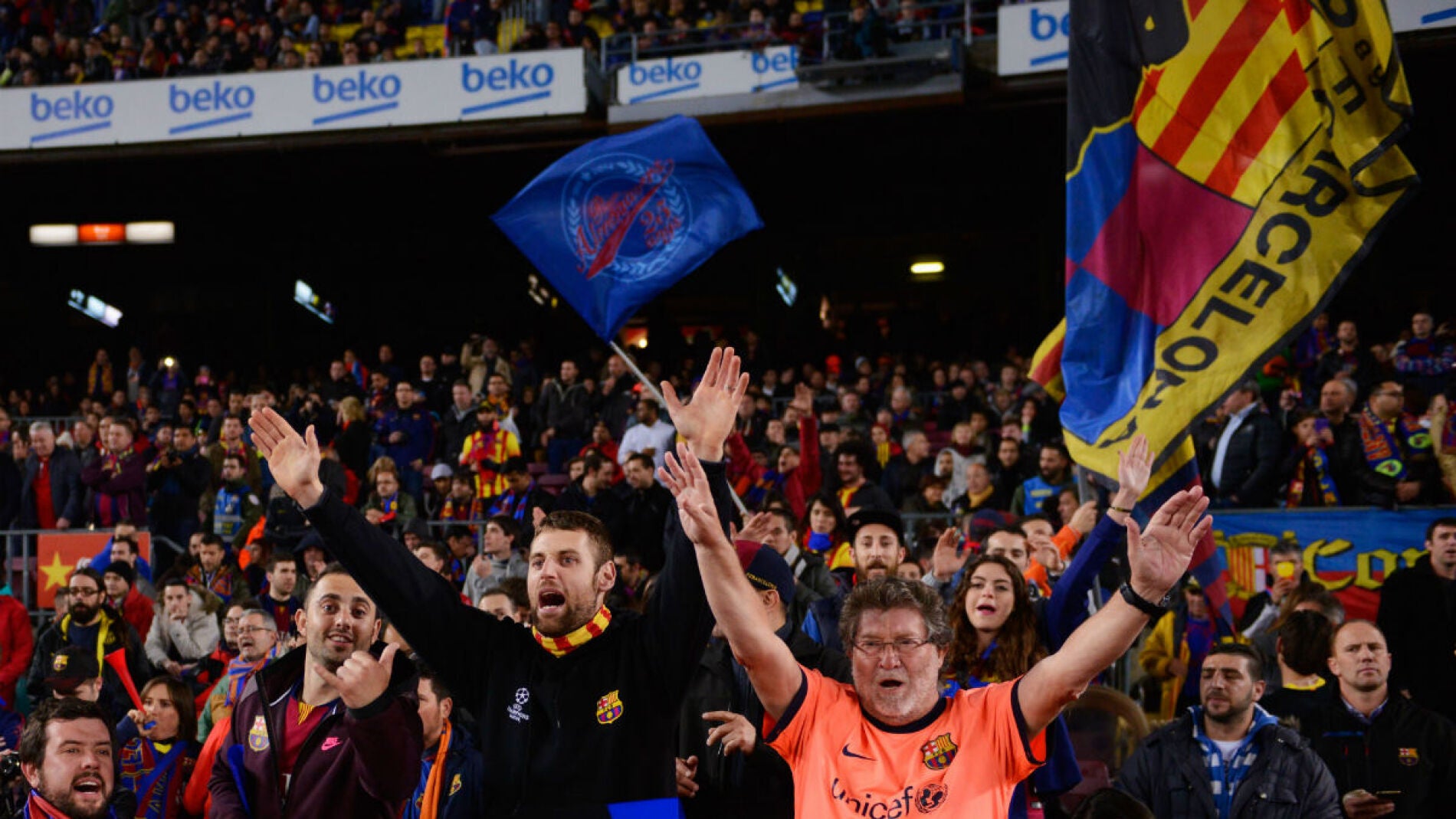 Aficionados del Barcelona en el Camp Nou