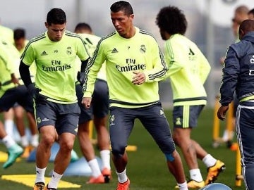 Cristiano Ronaldo se ejercita en Valdebebas junto a sus compañeros