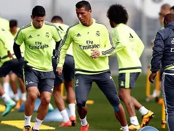 Cristiano Ronaldo se ejercita en Valdebebas junto a sus compañeros Cristiano Ronaldo se ejercita en Valdebebas junto a sus compañeros