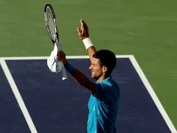 Djokovic, con las manos al cielo Djokovic, con las manos al cielo