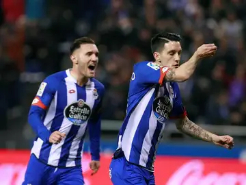 Luis Alberto celebra el gol del Deportivo Luis Alberto celebra el gol del Deportivo