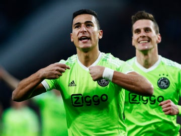 El-Ghazi celebra un gol con el Ajax