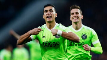El-Ghazi celebra un gol con el Ajax