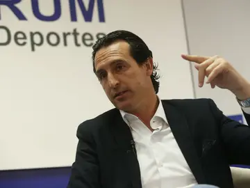 Emery habla sin tapujos en un acto de Efe Emery habla sin tapujos en un acto de Efe