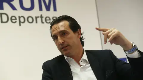 Emery habla sin tapujos en un acto de Efe Emery habla sin tapujos en un acto de Efe
